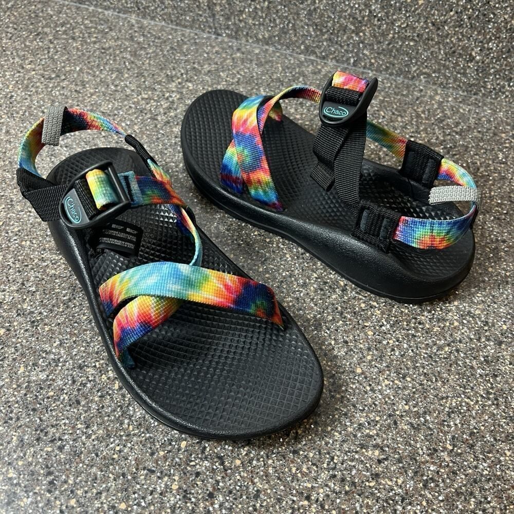 Chaco Summer Sandals Women's Size 5 Flats Strappy Rainbow Rubber Synthetic Shoes